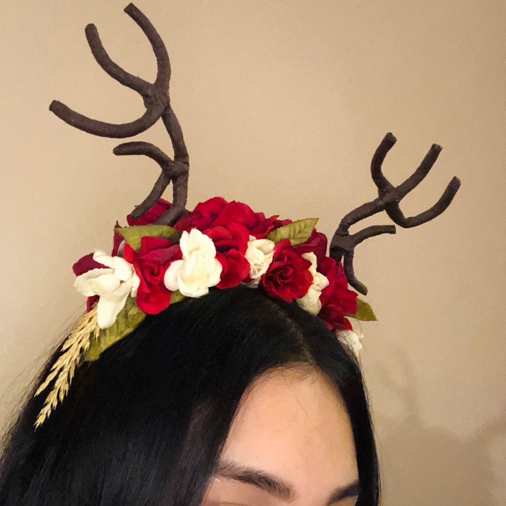 Floral deer antlers cosplay